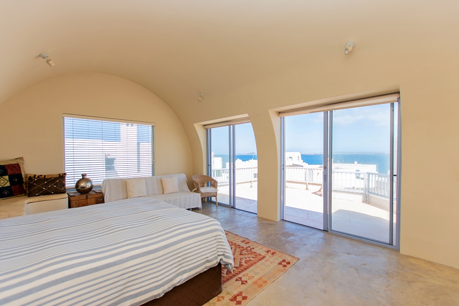 6 Bedroom Property for Sale in Paradise Beach Western Cape